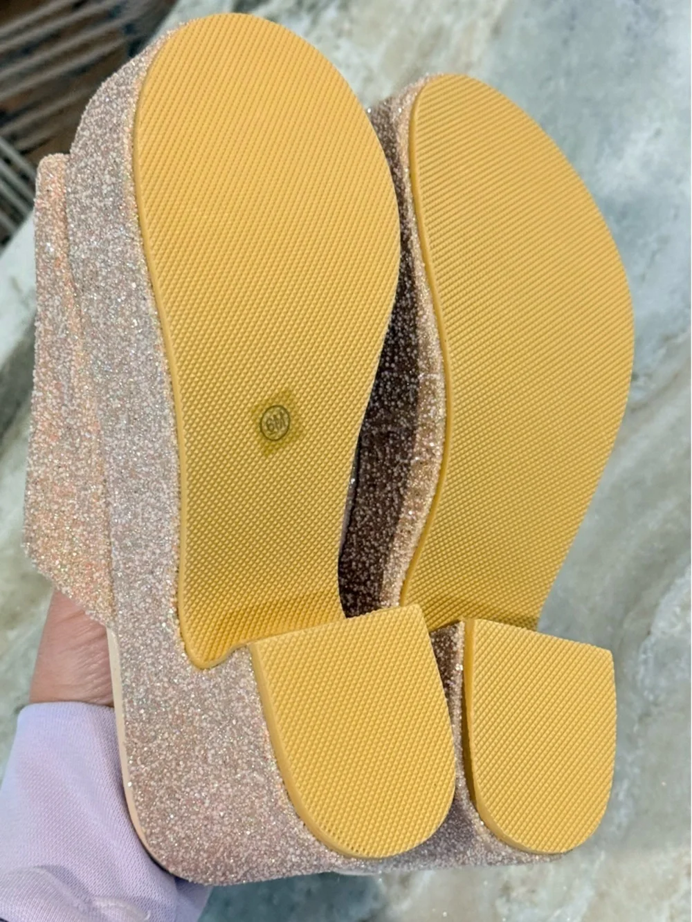 Women’s BEACH By Matisse Terry glitter platform sandal- Size 6